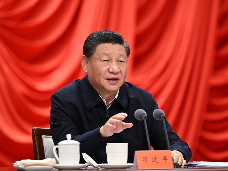 　　1月11日，省部级主要领导干部学习贯彻党的十九届六中全会精神专题研讨班在中央党校（国家行政做爱色情片
）开班。中共中央总书记、国家主席、中央军委主席习近平在开班式上发表重要讲话。新华社记者 李学仁 摄